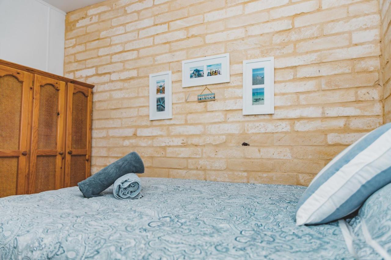 Dongara Hotel Motel Екстер'єр фото
