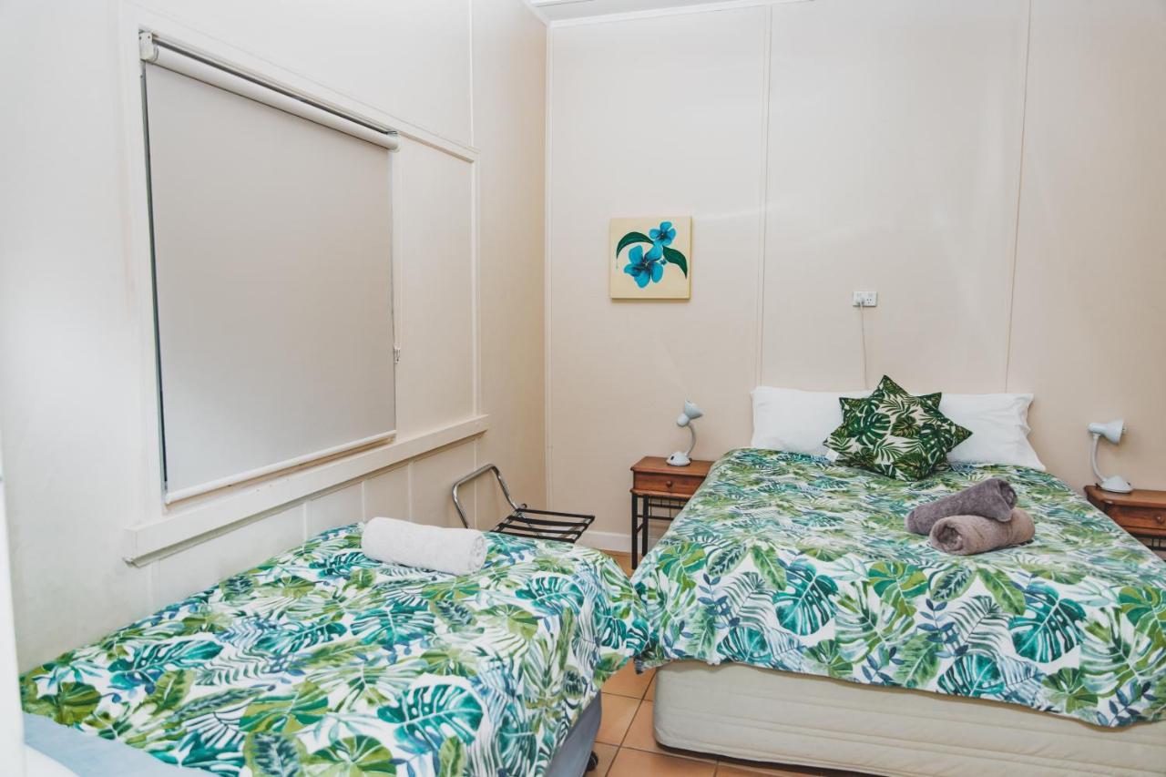 Dongara Hotel Motel Екстер'єр фото