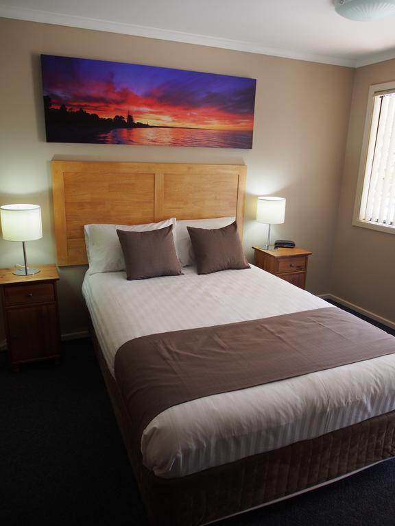 Dongara Hotel Motel Екстер'єр фото