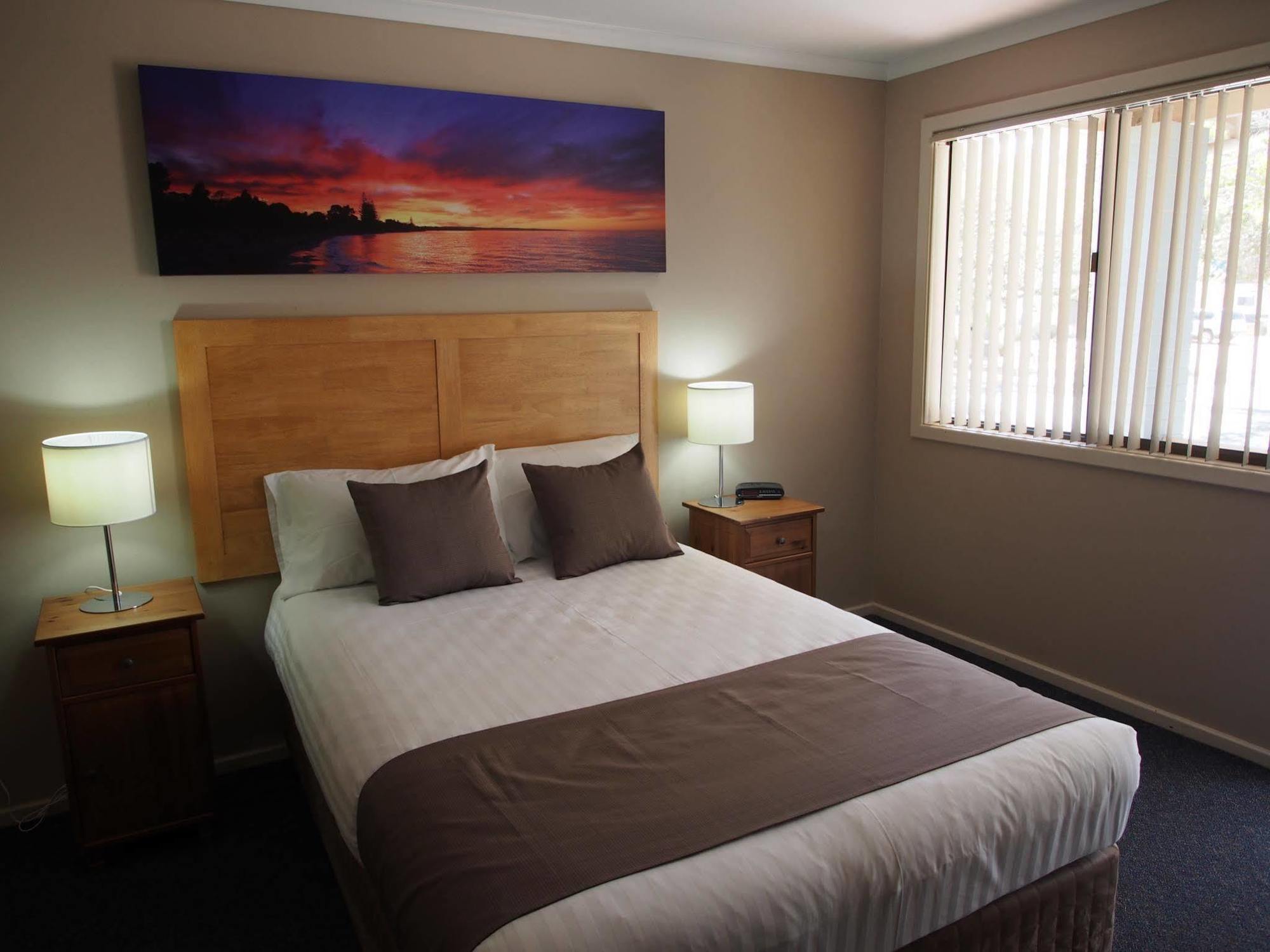 Dongara Hotel Motel Екстер'єр фото