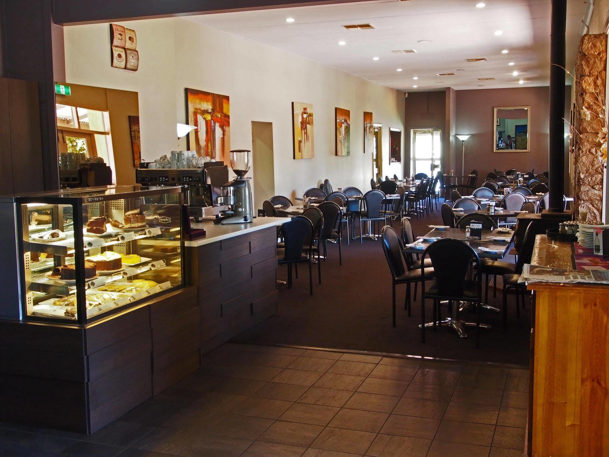 Dongara Hotel Motel Екстер'єр фото